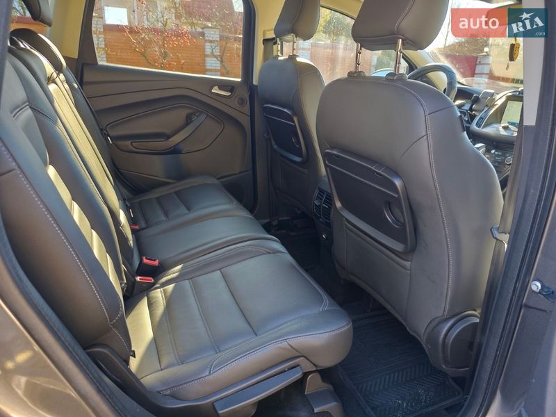 Внедорожник / Кроссовер Ford Kuga 2017 в Киеве