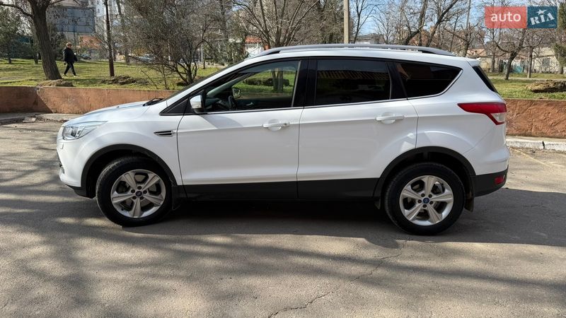 Внедорожник / Кроссовер Ford Kuga 2014 в Черноморске фото 3 Внедорожник / Кроссовер Ford Kuga 2014 в Черноморске