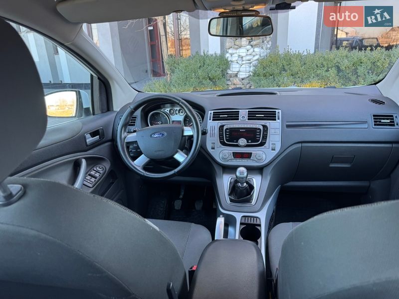 Позашляховик / Кросовер Ford Kuga 2010 в Стрию