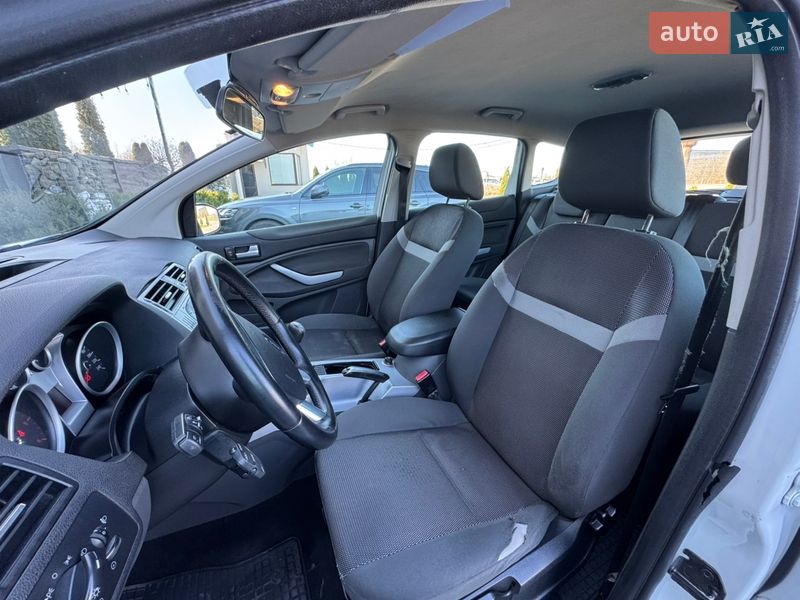 Позашляховик / Кросовер Ford Kuga 2010 в Стрию