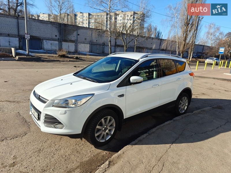 Внедорожник / Кроссовер Ford Kuga 2016 в Кременчуге