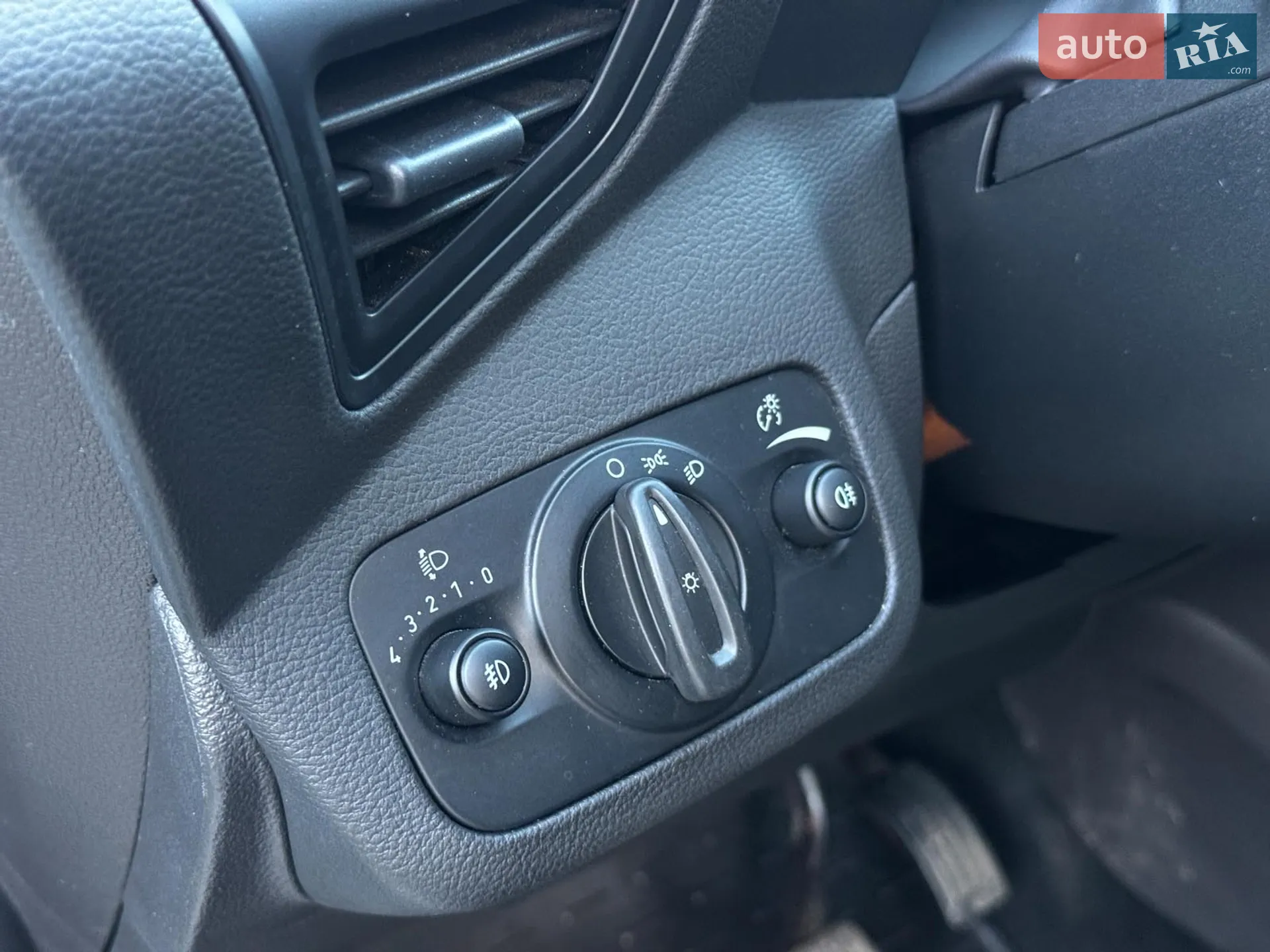 2017 Ford Kuga - мініатюра 16