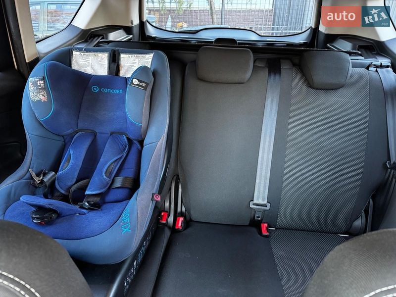 Внедорожник / Кроссовер Ford Kuga 2017 в Киеве