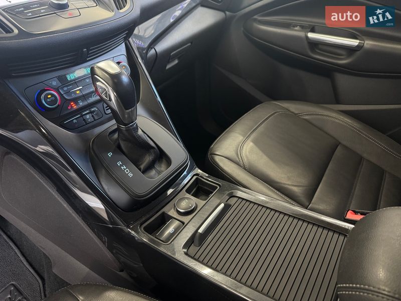 Внедорожник / Кроссовер Ford Kuga 2019 в Киеве