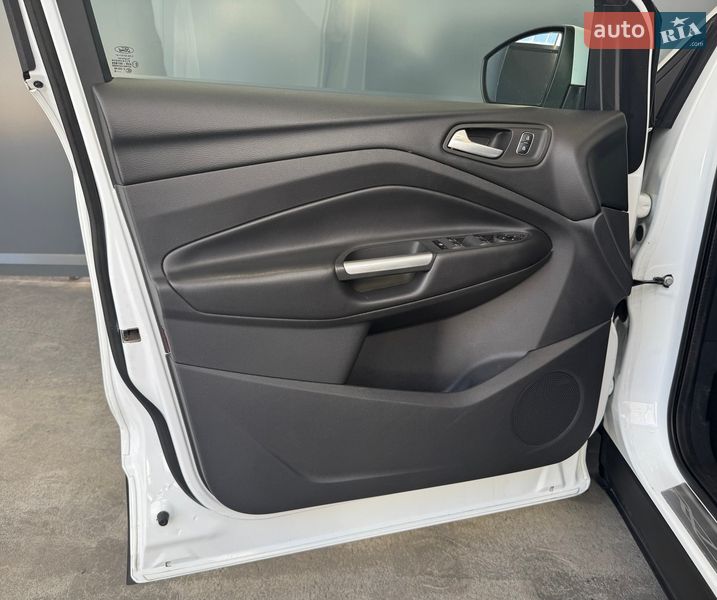 Внедорожник / Кроссовер Ford Kuga 2019 в Киеве