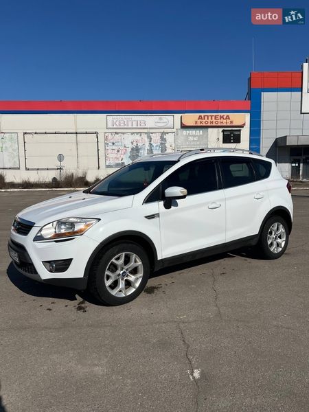 Внедорожник / Кроссовер Ford Kuga 2011 в Чернигове