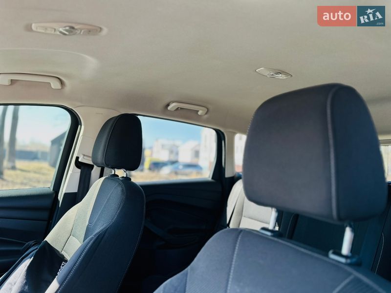 Позашляховик / Кросовер Ford Kuga 2013 в Києві фото 13 Позашляховик / Кросовер Ford Kuga 2013 в Києві