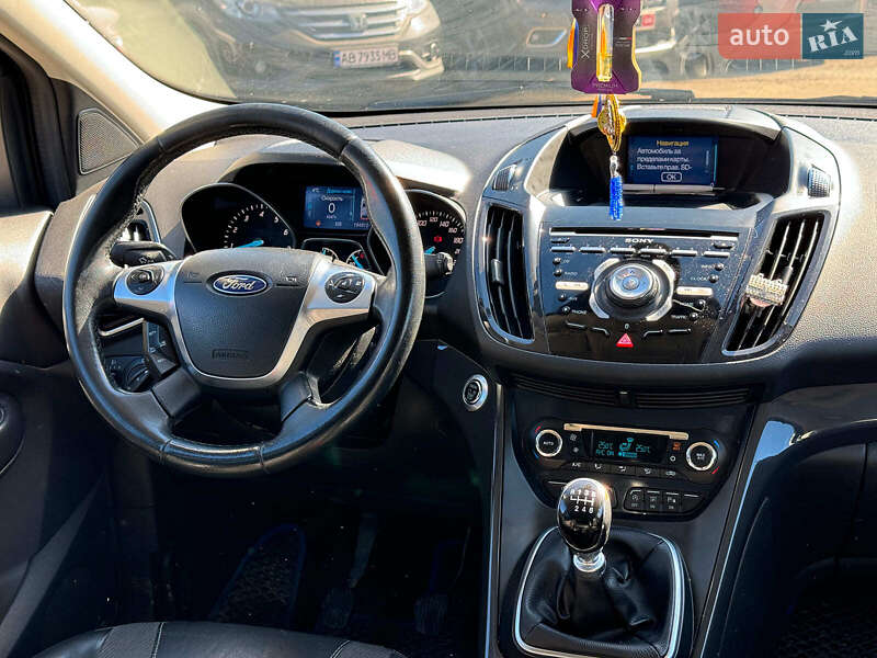 Внедорожник / Кроссовер Ford Kuga 2015 в Виннице