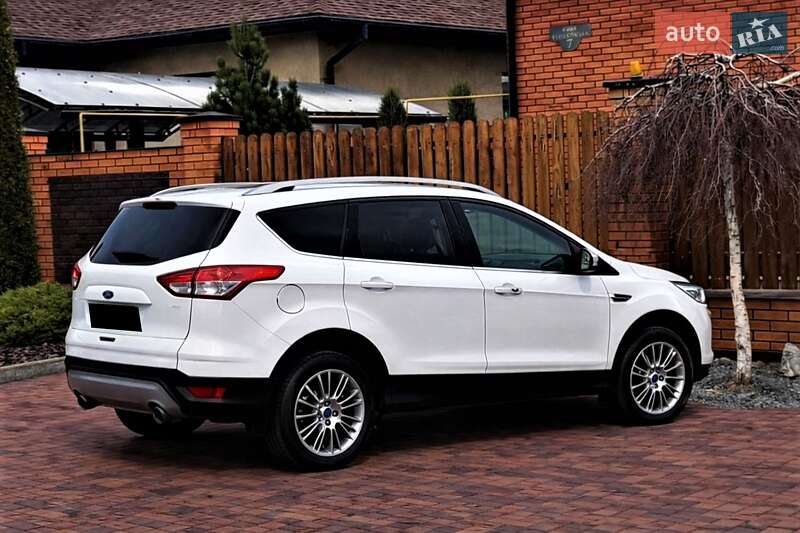Позашляховик / Кросовер Ford Kuga 2014 в Дніпрі