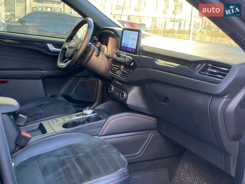 Внедорожник / Кроссовер Ford Kuga 2023 в Киеве