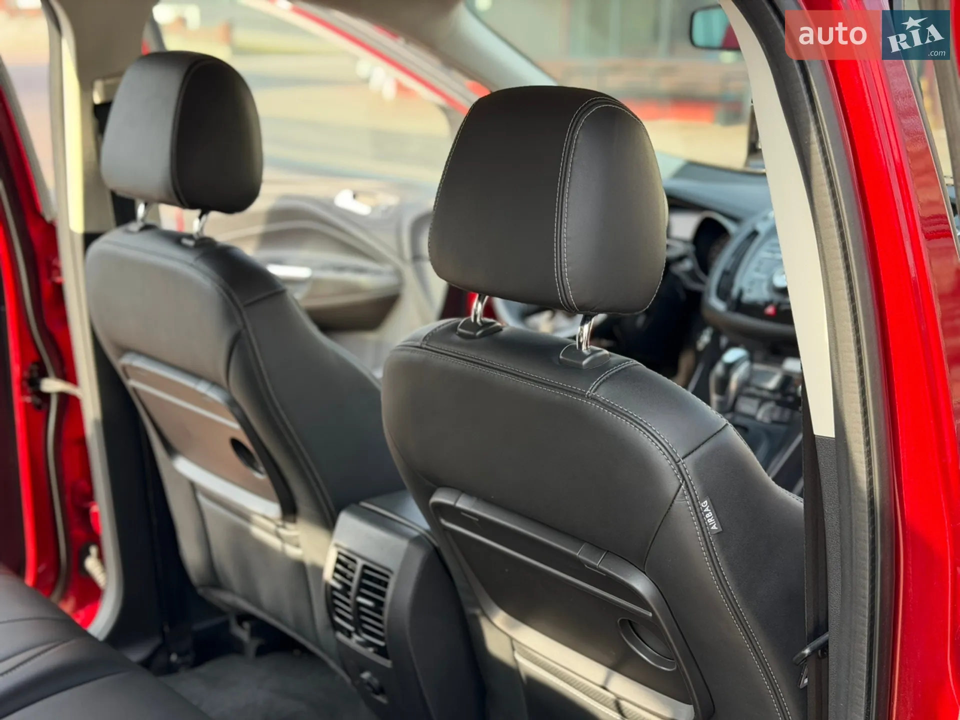 2015 Ford Kuga - мініатюра 31