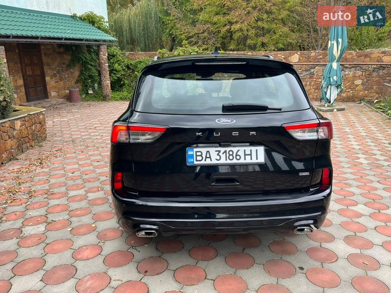 Внедорожник / Кроссовер Ford Kuga 2021 в Виннице