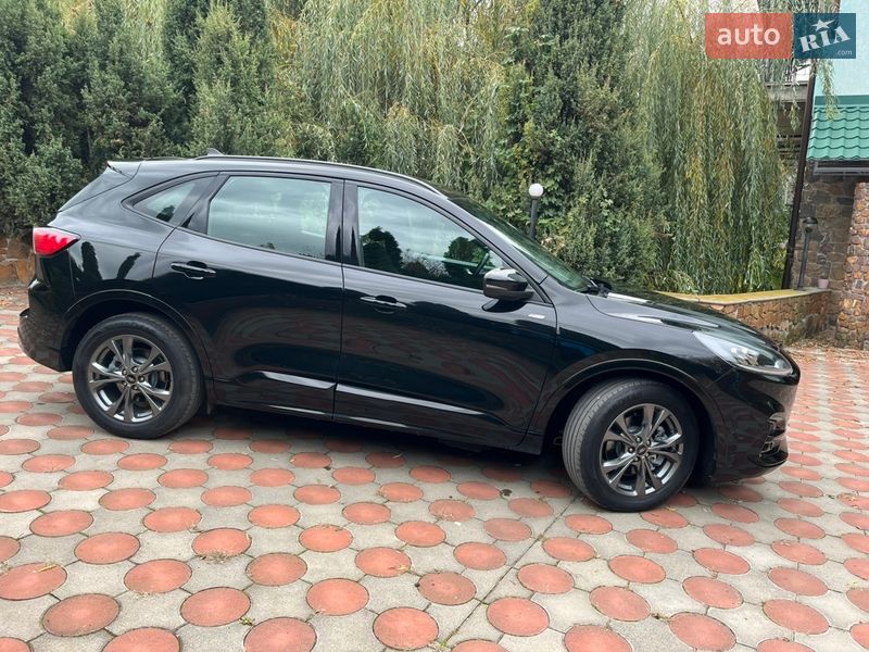 Внедорожник / Кроссовер Ford Kuga 2021 в Виннице