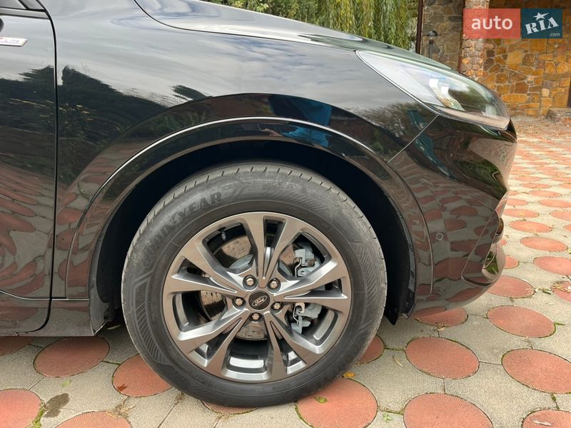 Внедорожник / Кроссовер Ford Kuga 2021 в Виннице
