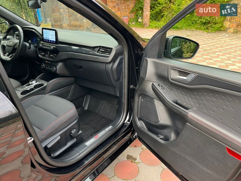 Внедорожник / Кроссовер Ford Kuga 2021 в Виннице