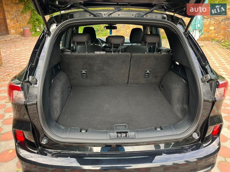 Внедорожник / Кроссовер Ford Kuga 2021 в Виннице