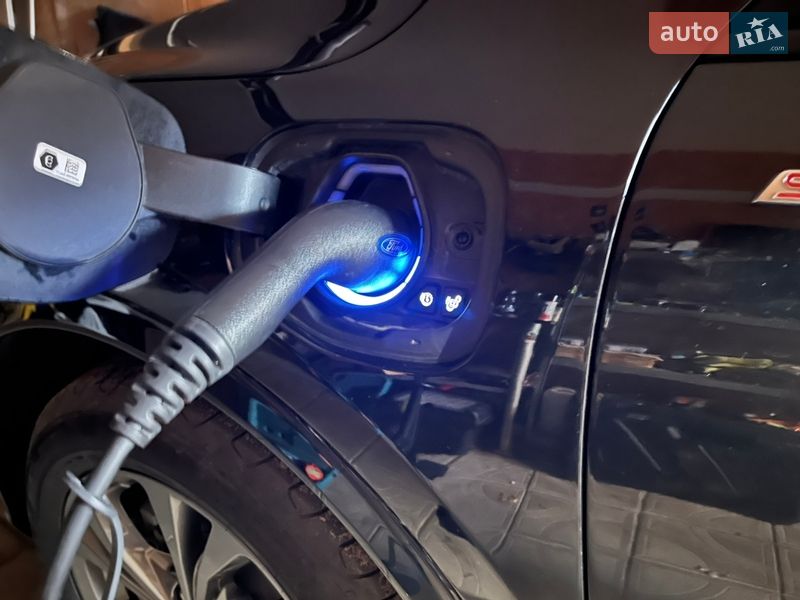 Внедорожник / Кроссовер Ford Kuga 2021 в Виннице