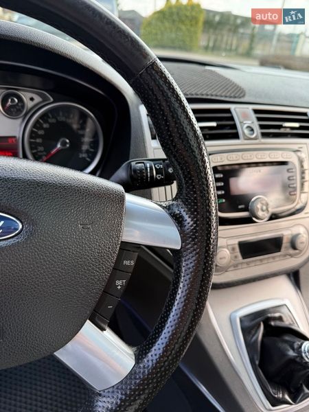 Внедорожник / Кроссовер Ford Kuga 2010 в Новояворовске фото 26 Внедорожник / Кроссовер Ford Kuga 2010 в Новояворовске