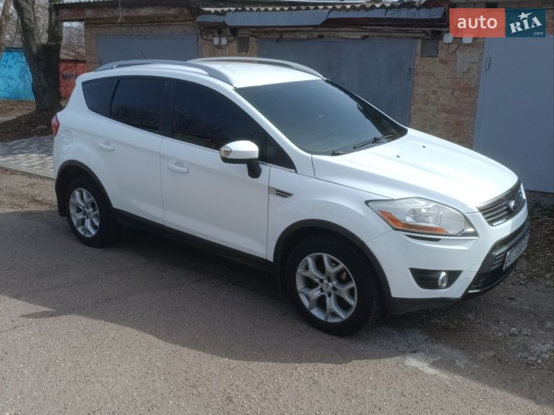 Внедорожник / Кроссовер Ford Kuga 2012 в Кропивницком
