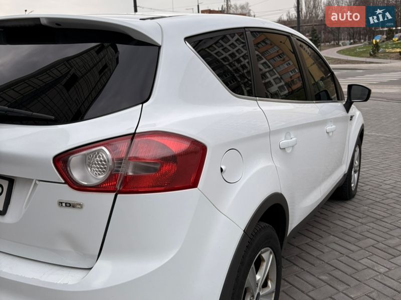 Внедорожник / Кроссовер Ford Kuga 2009 в Днепре