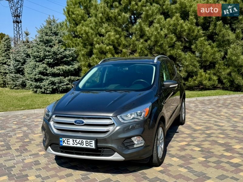 Позашляховик / Кросовер Ford Kuga 2017 в Дніпрі фото 8 Позашляховик / Кросовер Ford Kuga 2017 в Дніпрі