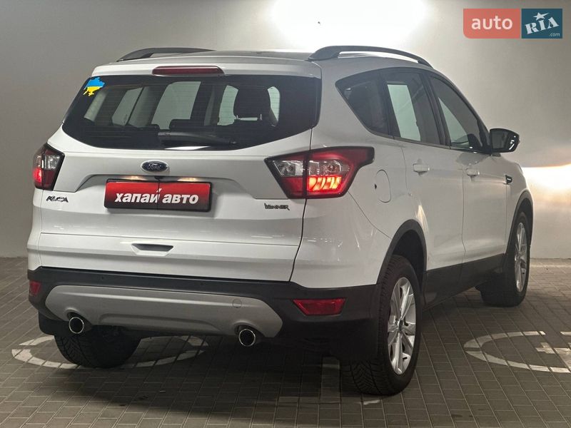 Позашляховик / Кросовер Ford Kuga 2019 в Києві