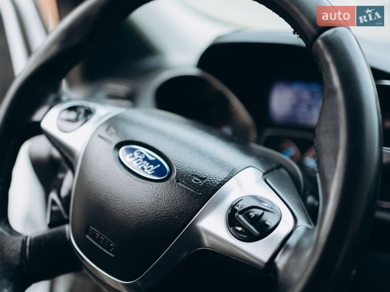 Позашляховик / Кросовер Ford Kuga 2013 в Оратові фото 12 Позашляховик / Кросовер Ford Kuga 2013 в Оратові