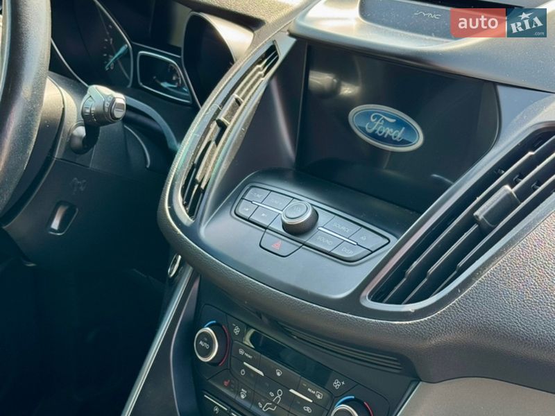 Позашляховик / Кросовер Ford Kuga 2017 в Дніпрі фото 11 Позашляховик / Кросовер Ford Kuga 2017 в Дніпрі