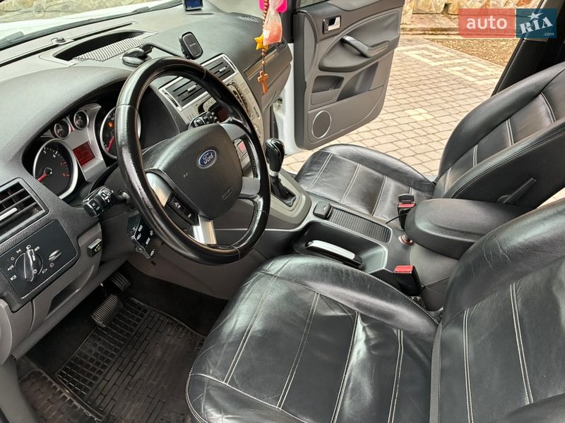 Внедорожник / Кроссовер Ford Kuga 2010 в Тячеве