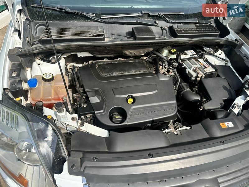 Позашляховик / Кросовер Ford Kuga 2012 в Дніпрі фото 7 Позашляховик / Кросовер Ford Kuga 2012 в Дніпрі
