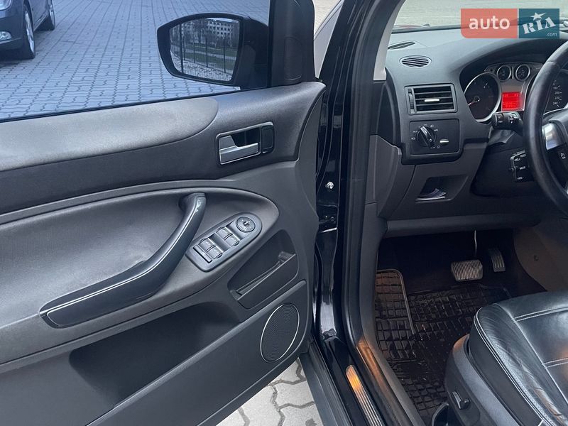 Внедорожник / Кроссовер Ford Kuga 2011 в Калуше