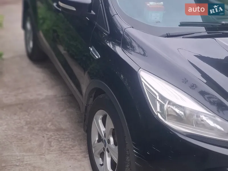 Ford Kuga 2013 VIN WF0AXXWPMADC35085 фото оголошення 3 з 45