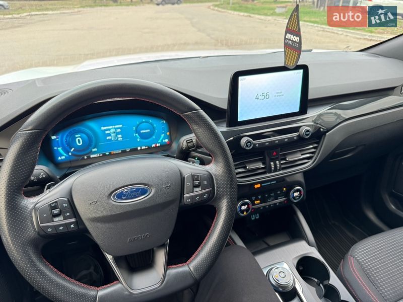 Внедорожник / Кроссовер Ford Kuga 2021 в Днепре