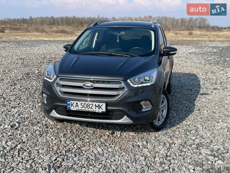 Внедорожник / Кроссовер Ford Kuga 2018 в Киеве