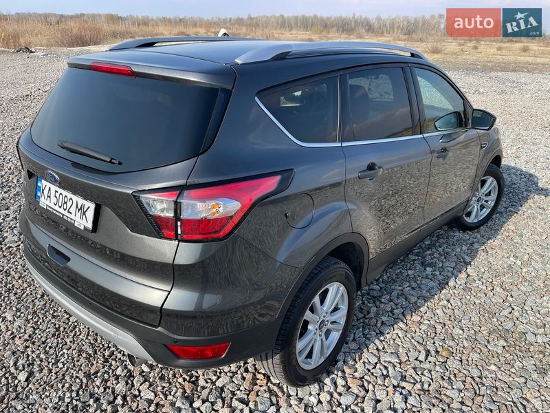 Внедорожник / Кроссовер Ford Kuga 2018 в Киеве