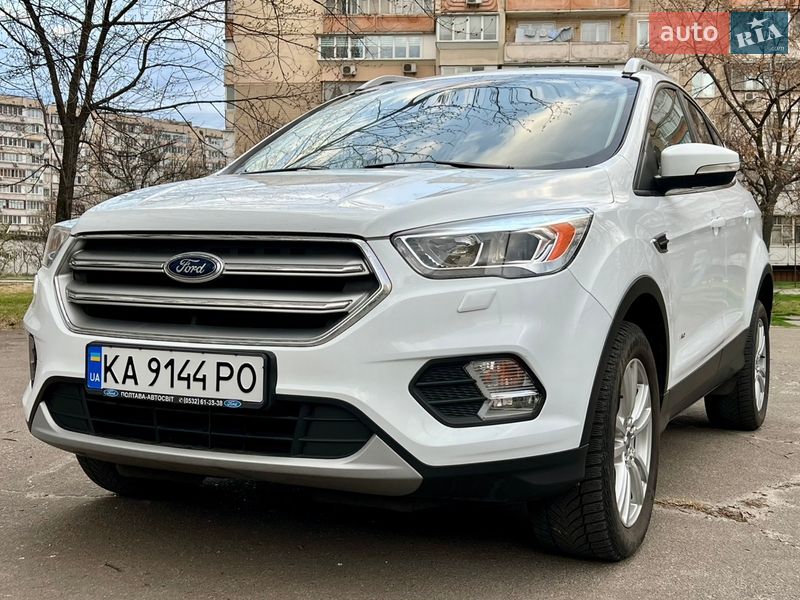Внедорожник / Кроссовер Ford Kuga 2016 в Киеве фото 11 Внедорожник / Кроссовер Ford Kuga 2016 в Киеве