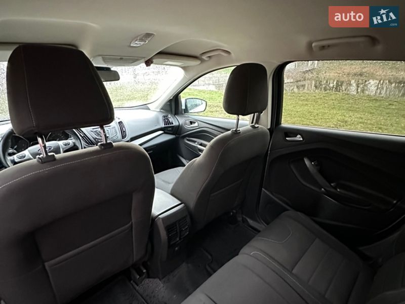 Позашляховик / Кросовер Ford Kuga 2016 в Бахмачі