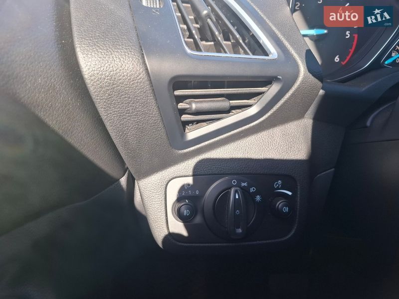 Позашляховик / Кросовер Ford Kuga 2019 в Черкасах