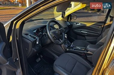 Позашляховик / Кросовер Ford Kuga 2019 в Лебедині