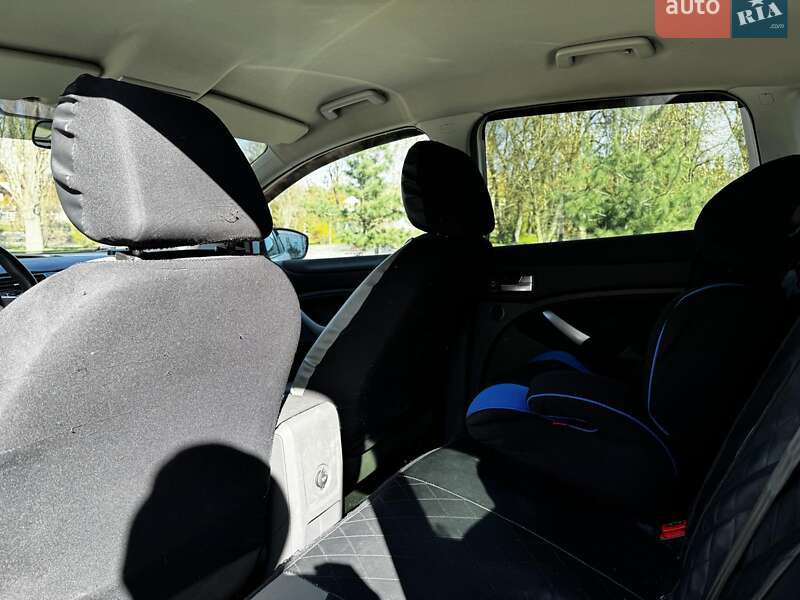 Позашляховик / Кросовер Ford Kuga 2012 в Києві