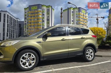 Позашляховик / Кросовер Ford Kuga 2013 в Софіївській Борщагівці