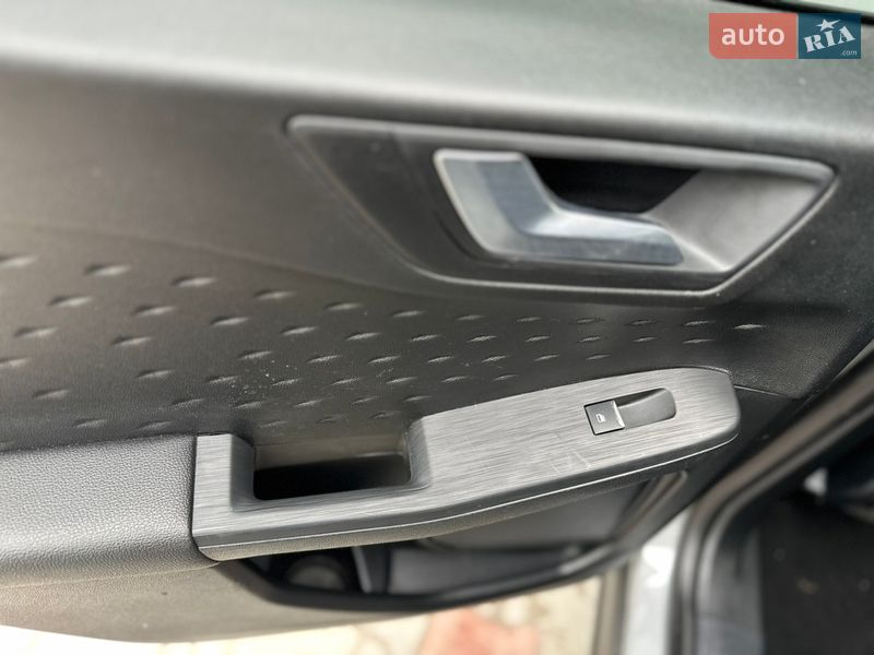 Внедорожник / Кроссовер Ford Kuga 2020 в Тернополе фото 43 Внедорожник / Кроссовер Ford Kuga 2020 в Тернополе