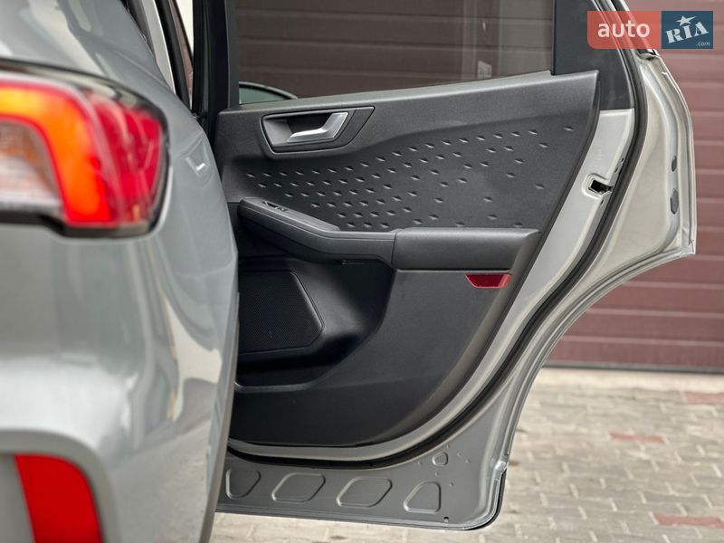 Внедорожник / Кроссовер Ford Kuga 2020 в Тернополе фото 44 Внедорожник / Кроссовер Ford Kuga 2020 в Тернополе