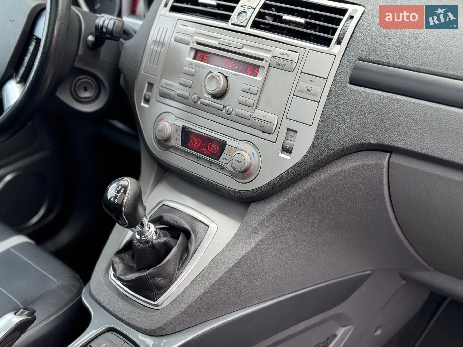 2010 Ford Kuga - мініатюра 29