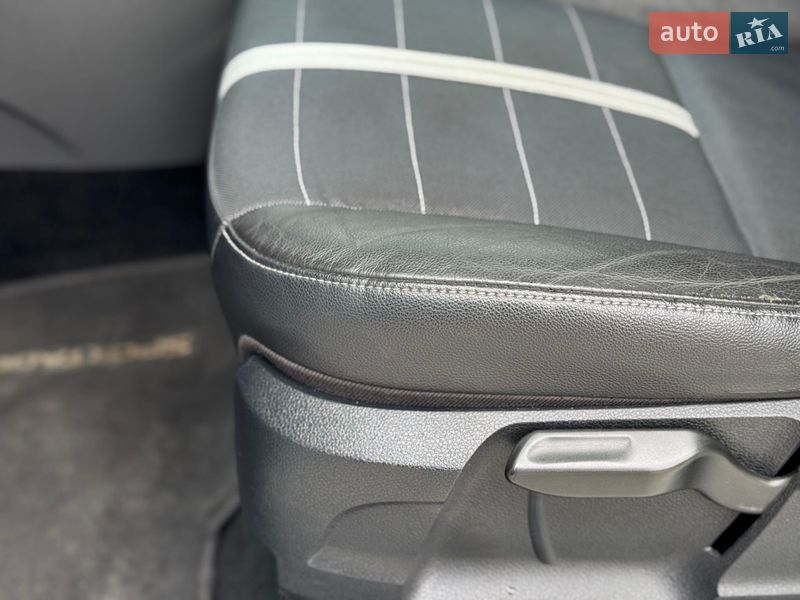 Позашляховик / Кросовер Ford Kuga 2010 в Сарнах