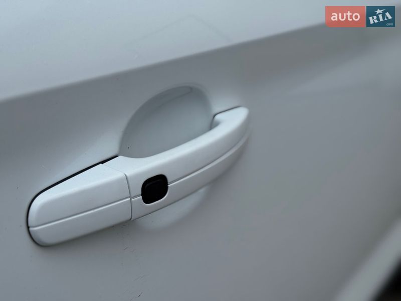 Позашляховик / Кросовер Ford Kuga 2010 в Сарнах