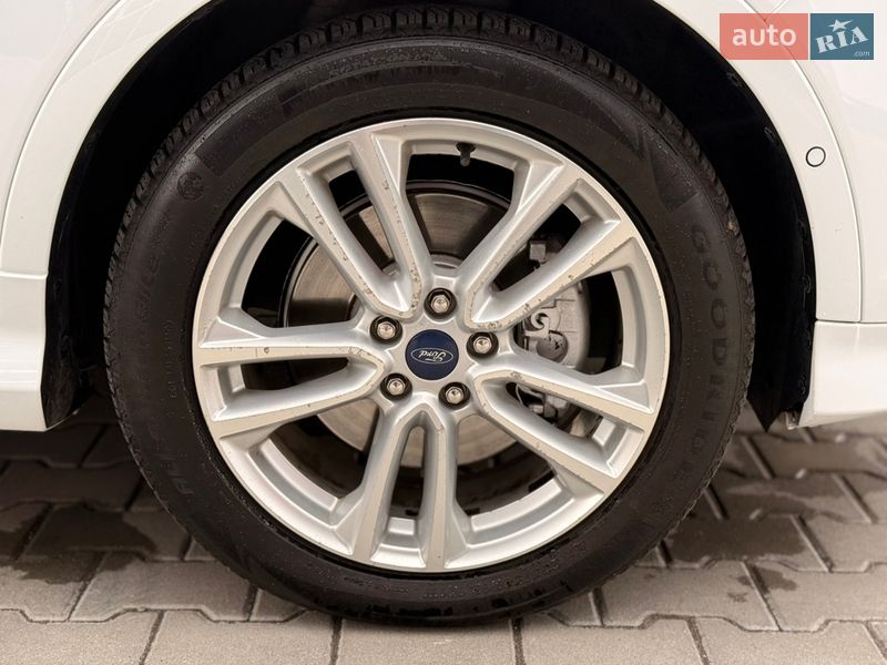 Позашляховик / Кросовер Ford Kuga 2014 в Дубні