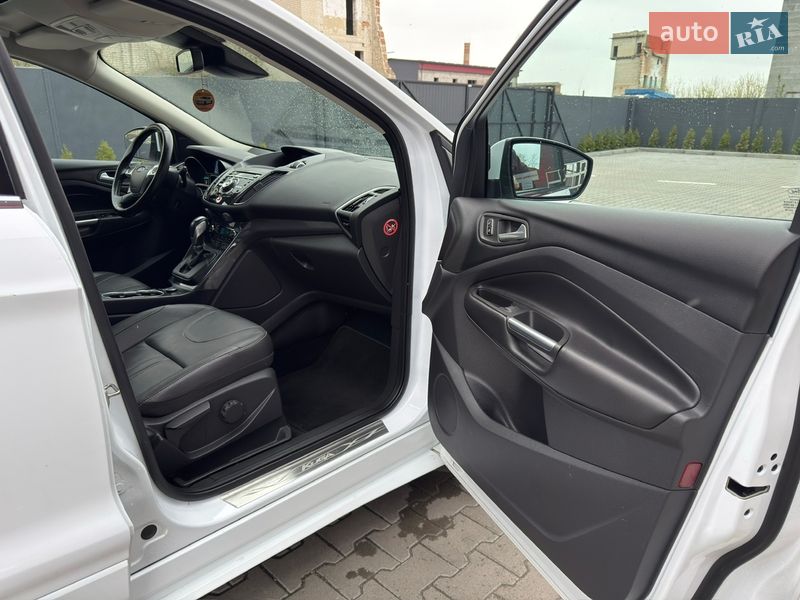 Позашляховик / Кросовер Ford Kuga 2014 в Дубні