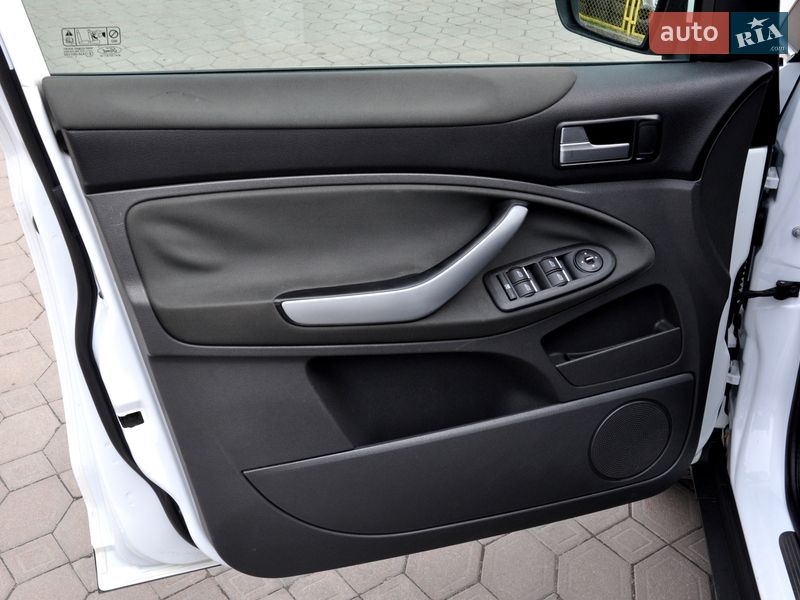 Позашляховик / Кросовер Ford Kuga 2011 в Львові