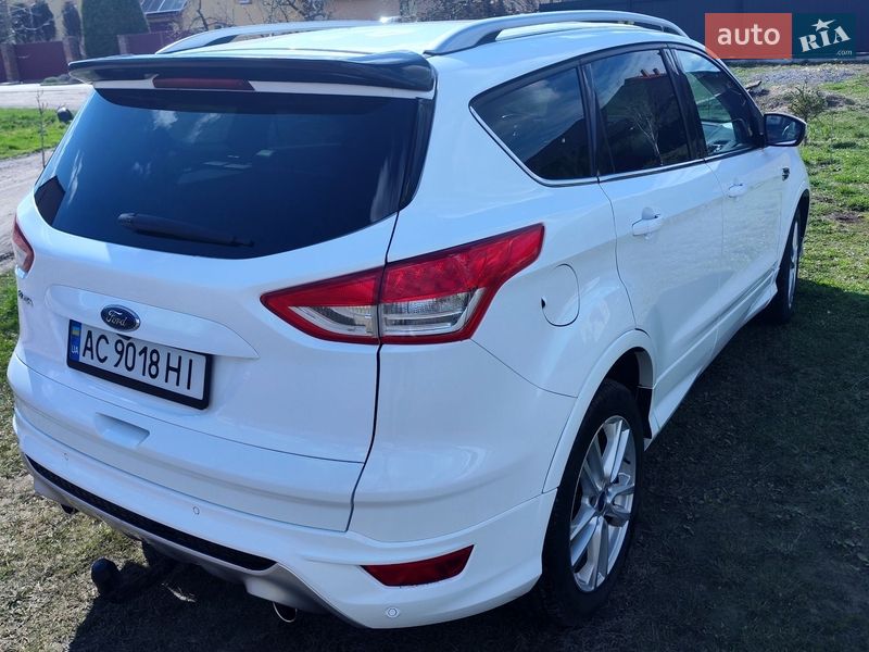 Позашляховик / Кросовер Ford Kuga 2016 в Ковелі